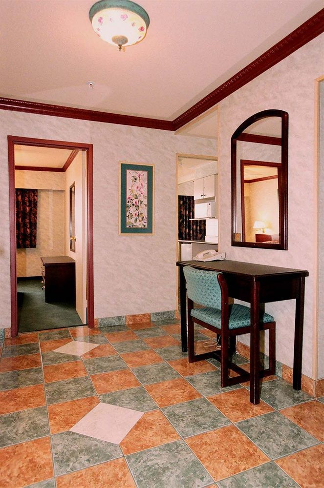 Robsonstrasse Hotel & Suites Vancouver Szoba fotó